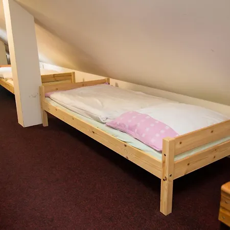 Turistická Centrum Pastvinská Přehrada Hostel Nekor